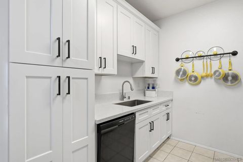 8310 Regents Rd 1E San Diego CA 92122