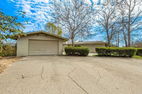 Tiny photo for 30508 Circle R Lane, Valley Center, CA 92082 (MLS # NDP2501426)