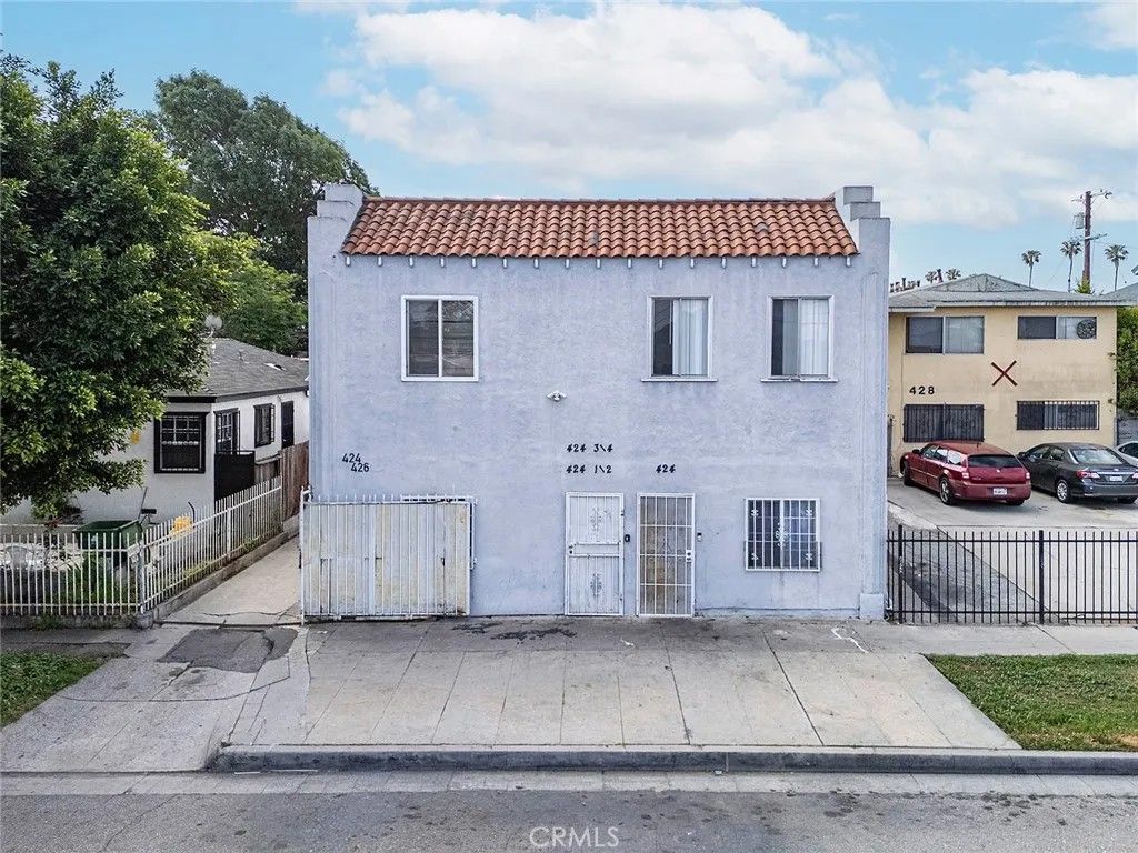 Photo of 424 W 108th St, Los Angeles, CA 90061 (MLS # PW26069885)