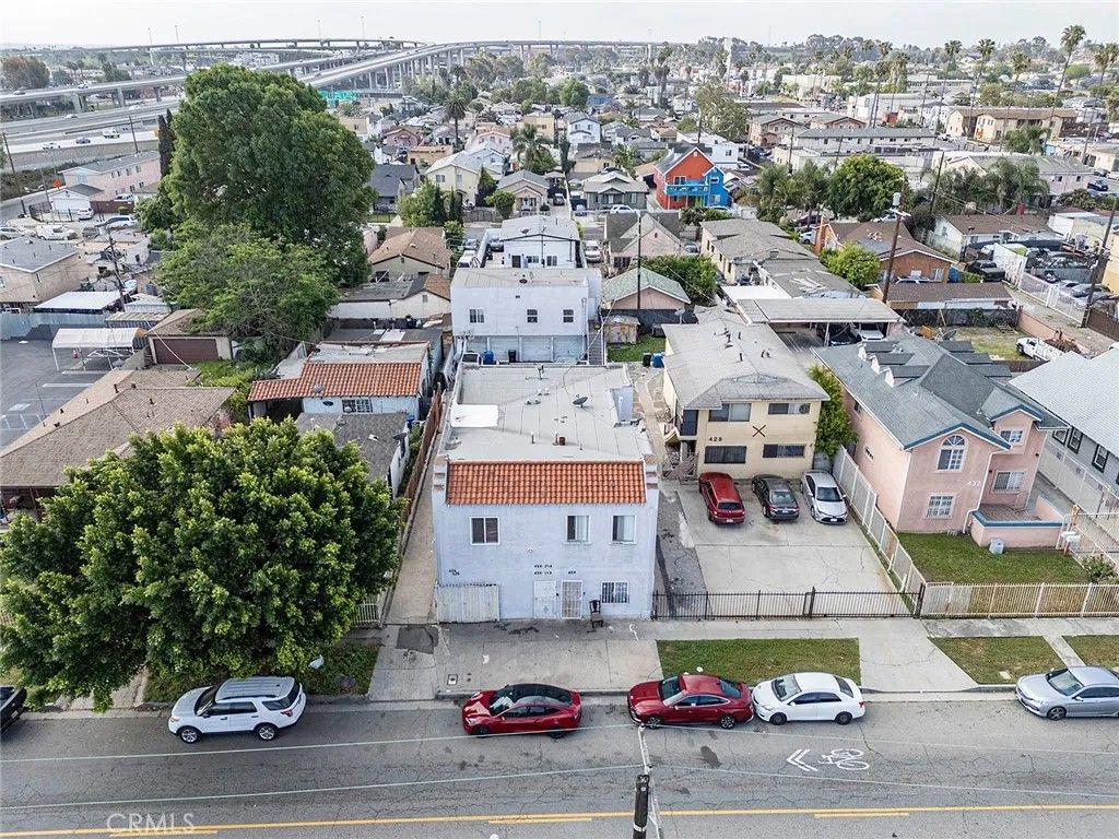 Photo of 424 W 108th St, Los Angeles, CA 90061 (MLS # PW26069885)