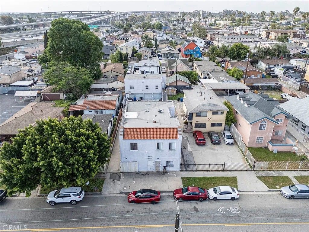 Photo of 424 W 108th St, Los Angeles, CA 90061 (MLS # PW26069885)