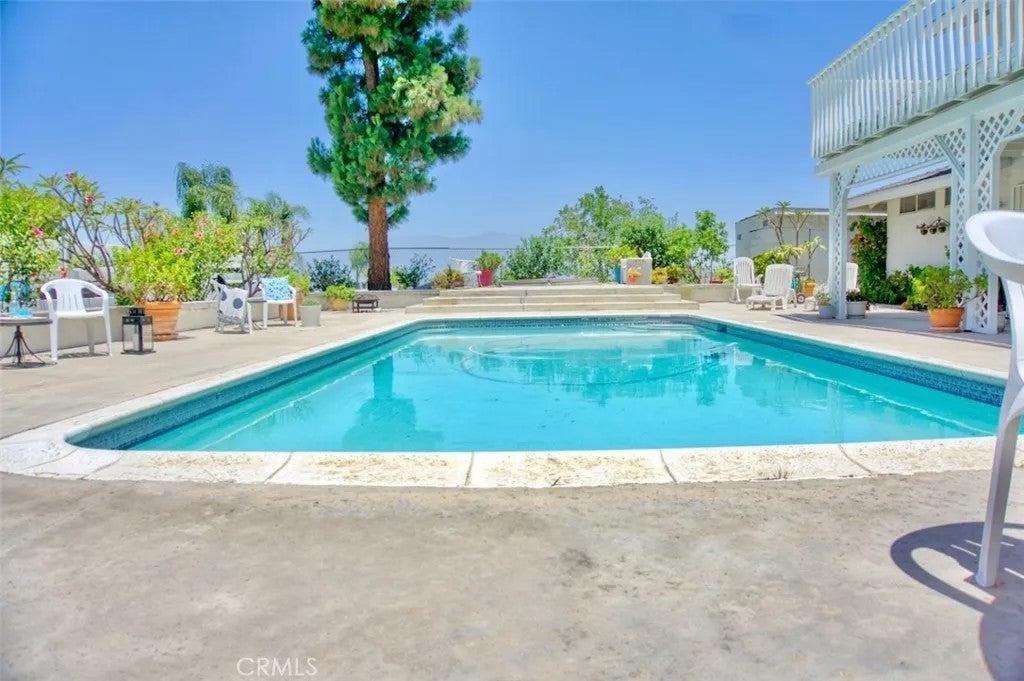 3966 River Ridge