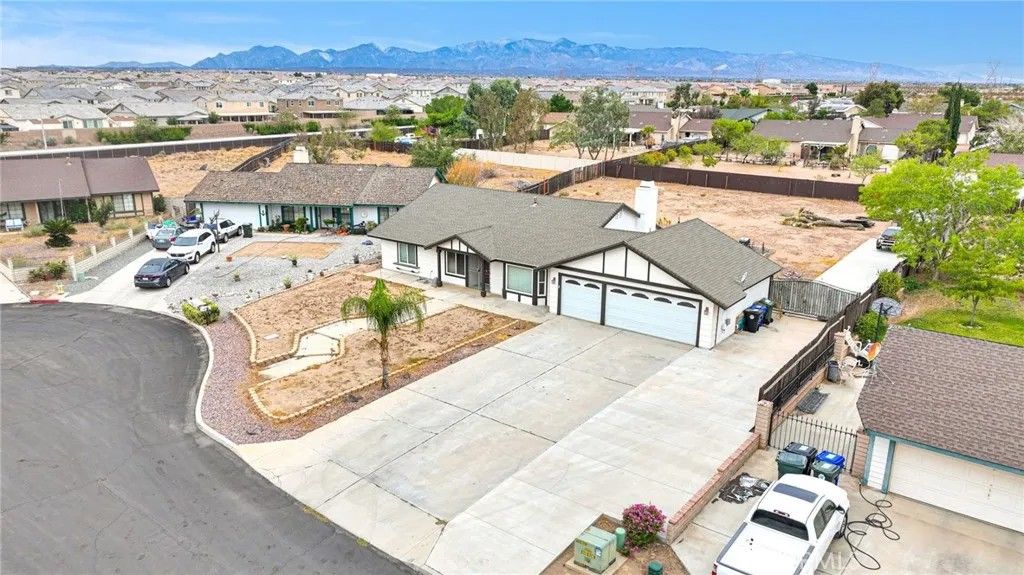 Photo of 11334 Courtside St, Victorville, CA 92392 (MLS # IG26087635)