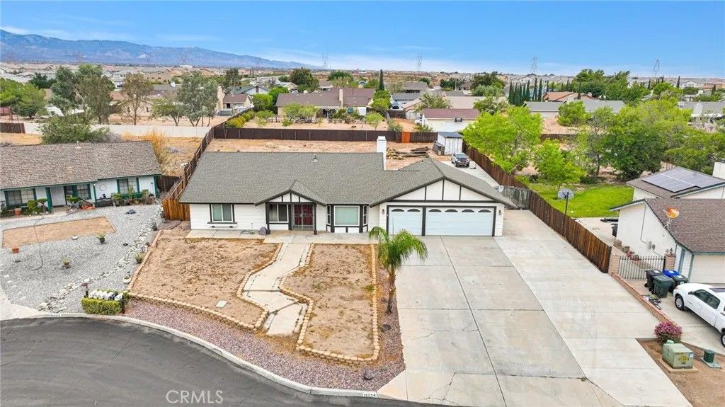 Photo of 11334 Courtside St, Victorville, CA 92392 (MLS # IG26087635)