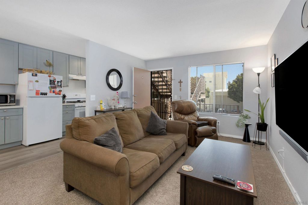 Photo of 789 Calla Avenue, Imperial Beach, CA 91932 (MLS # 250034130)