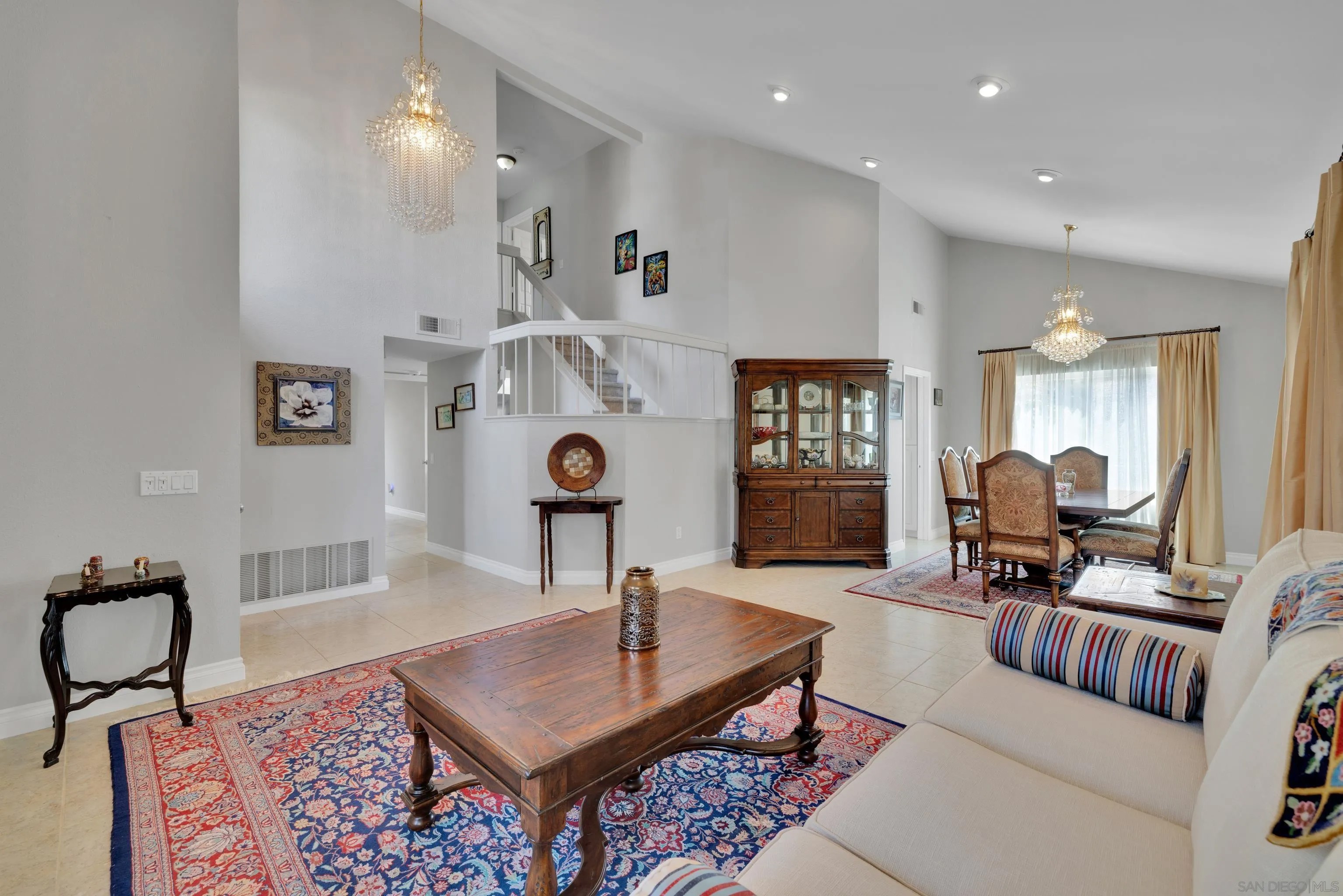 9959 Riverhead Dr