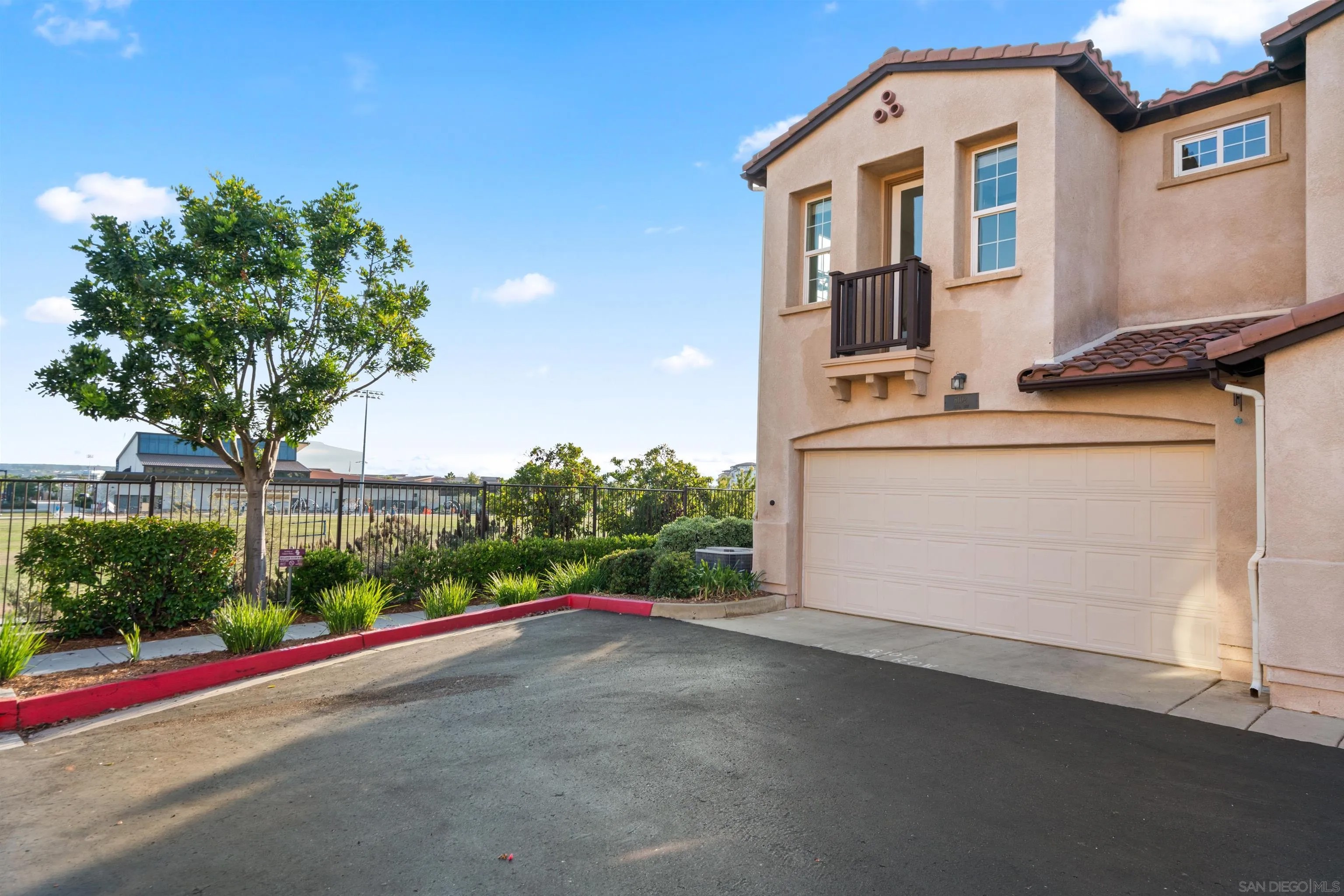 6102 Alida Row