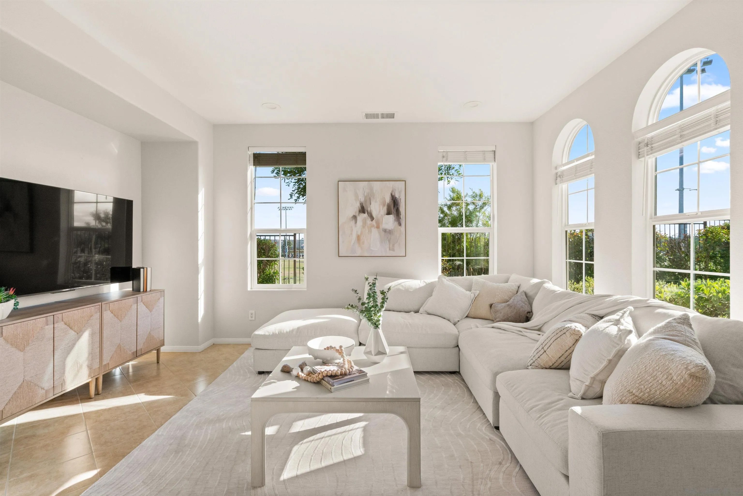 6102 Alida Row