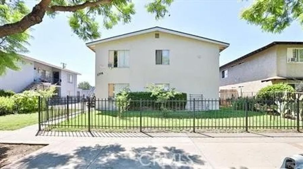 Photo of 1714 Evergreen Street, Santa Ana, CA 92707 (MLS # PW26076953)