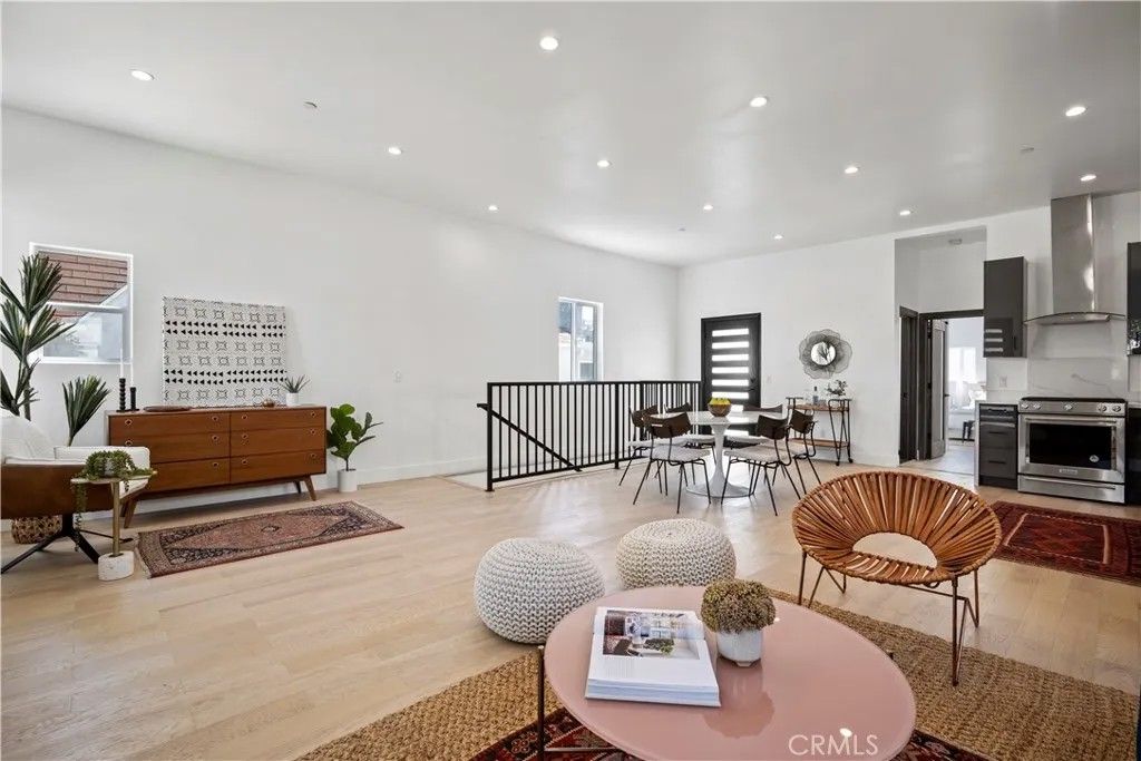 Photo of 3334 Madera Avenue, Los Angeles, CA 90039 (MLS # SR26045724)