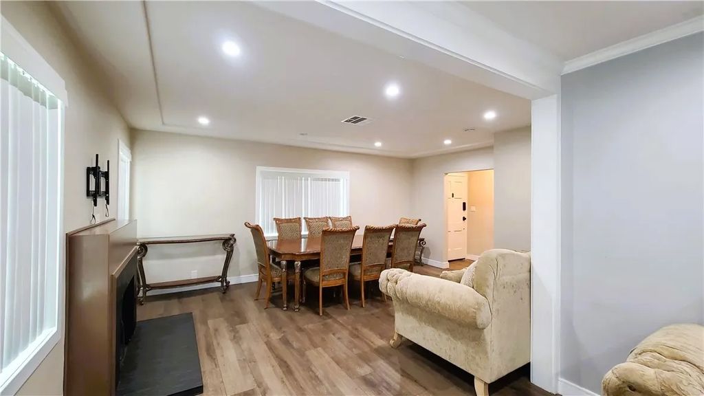 Photo of 2431 N Lamer Street, Burbank, CA 91504 (MLS # GD26010659)