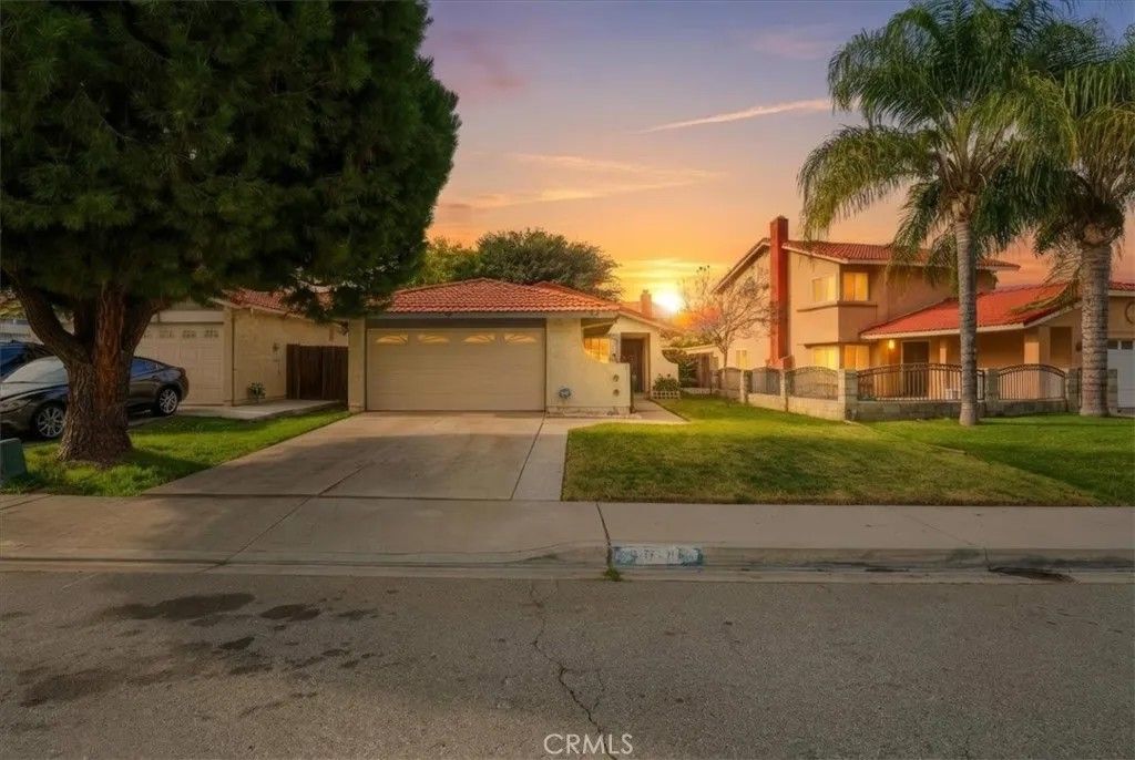 Photo of 779 Atchison, Colton, CA 92324 (MLS # IG25278728)