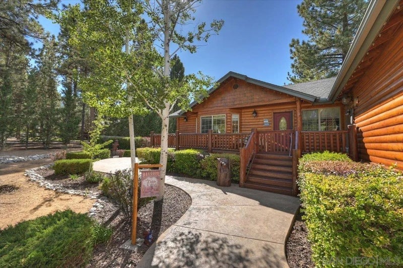 1155 Willow Lane