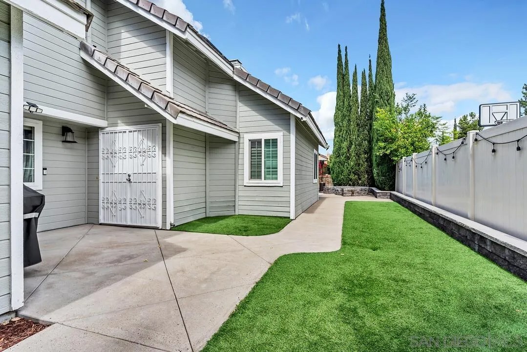 10572 Rancho Carmel Dr