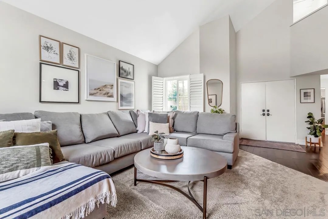 10572 Rancho Carmel Dr