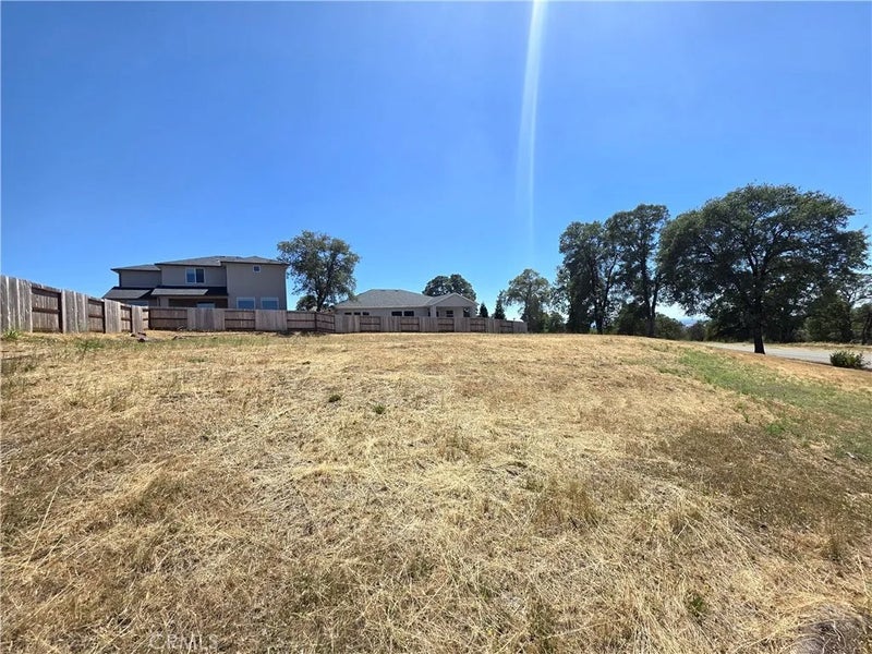 2 Stepping Stone Ct