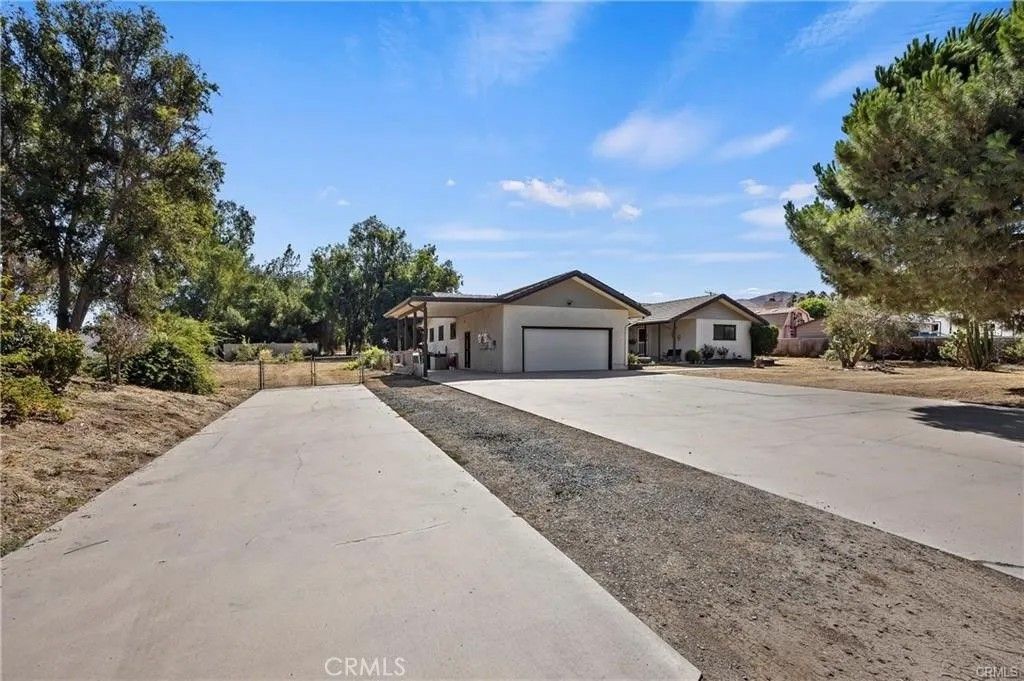 Photo of 19808 Gustin Rd, Perris, CA 92570 (MLS # IV25280467)