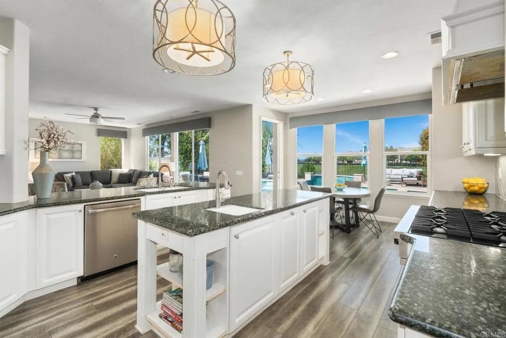 5476 Foxhound Way