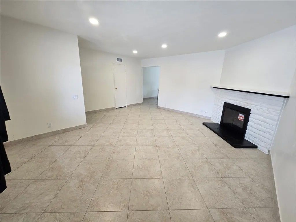 Photo of 6683 Gross Ave, West Hills, CA 91307 (MLS # SR26077331)
