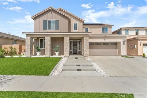 Photo of 16776 Tulip Tree Street, Fontana, CA 92336 (MLS # IG26052863)