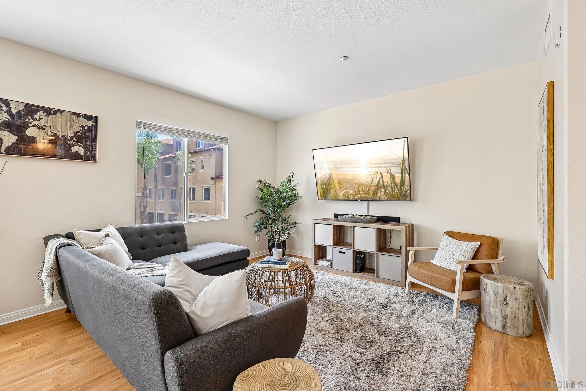5444 Zeil Pl