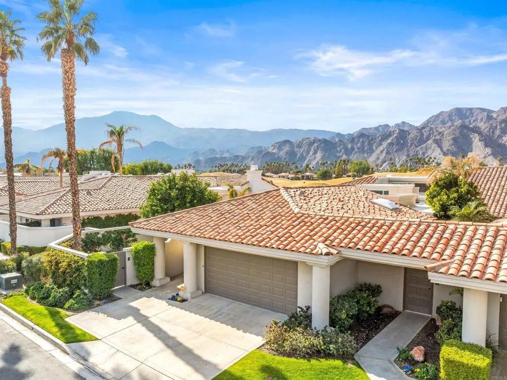 Photo of 54877 Inverness Way, La Quinta, CA 92253 (MLS # NDP2503101)