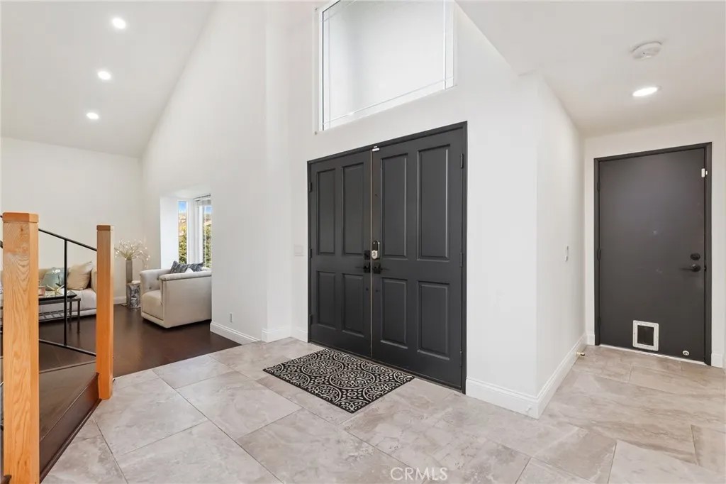 5099 Vista Del Amigo