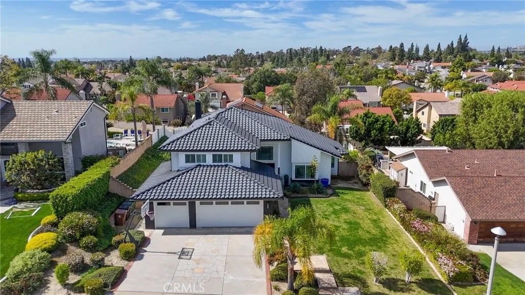 Photo of 5099 Vista Del Amigo, Yorba Linda, CA 92886 (MLS # OC26047681)