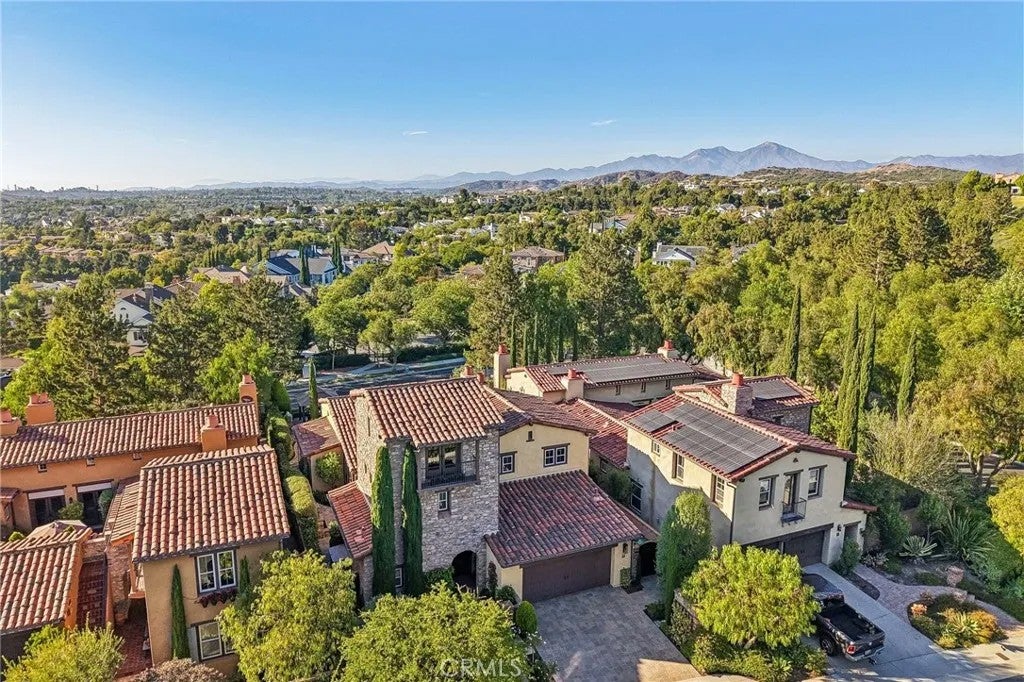 31 Portalon Court