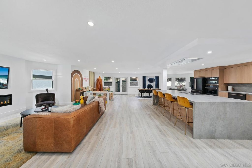 Photo of 7359 Alicante Rd, Carlsbad, CA 92009 (MLS # 250045461)