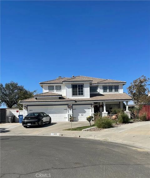 Photo of 3009 Kaylyn St, Lancaster, CA 93535 (MLS # SR25240471)