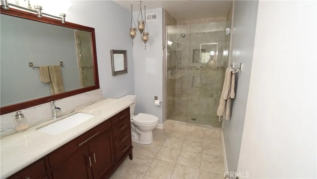 24253 La Glorita Circle