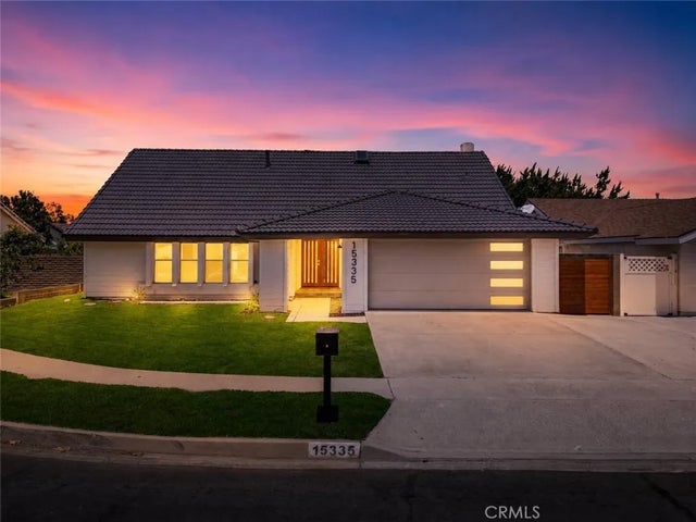 15335 Seine Circle, Irvine