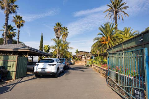 Featured picture for the property 260018790