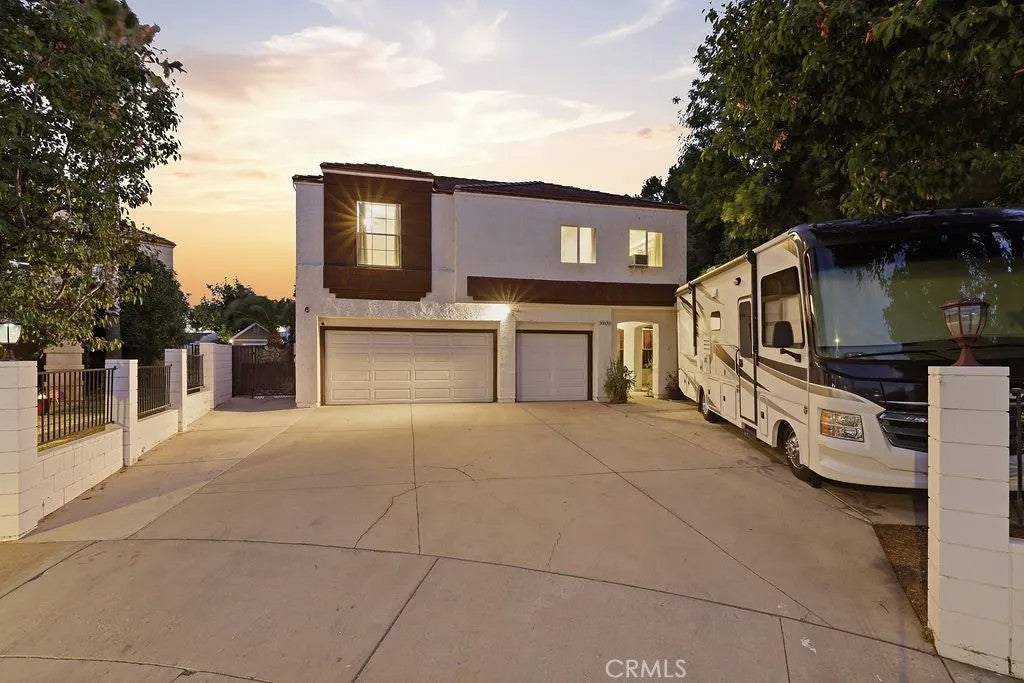 38833 Fruitridge Court