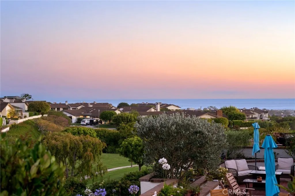 15 Skysail Drive