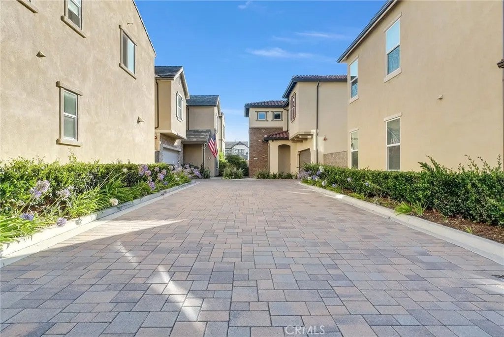 1164 Portola Oaks Dr