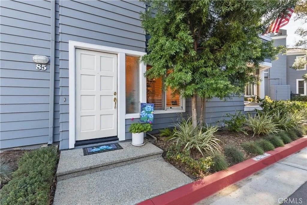 Photo of 85 Seaborough, Newport Beach, CA 92660 (MLS # PW26016270)