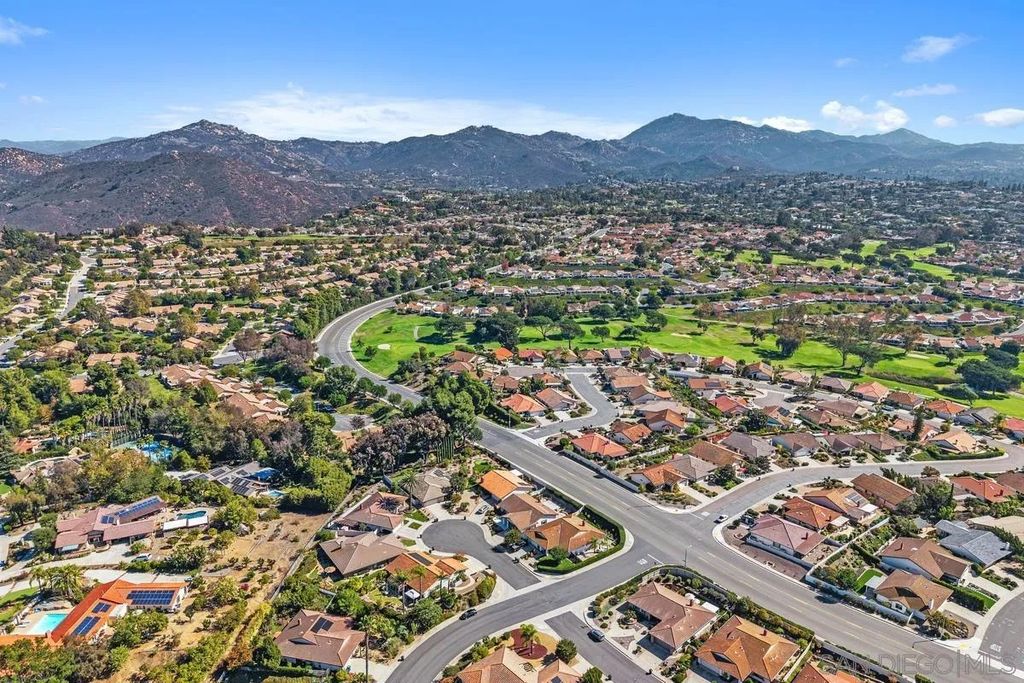 Photo of 12687 Senda Acantilada, San Diego, CA 92128 (MLS # 250042867)