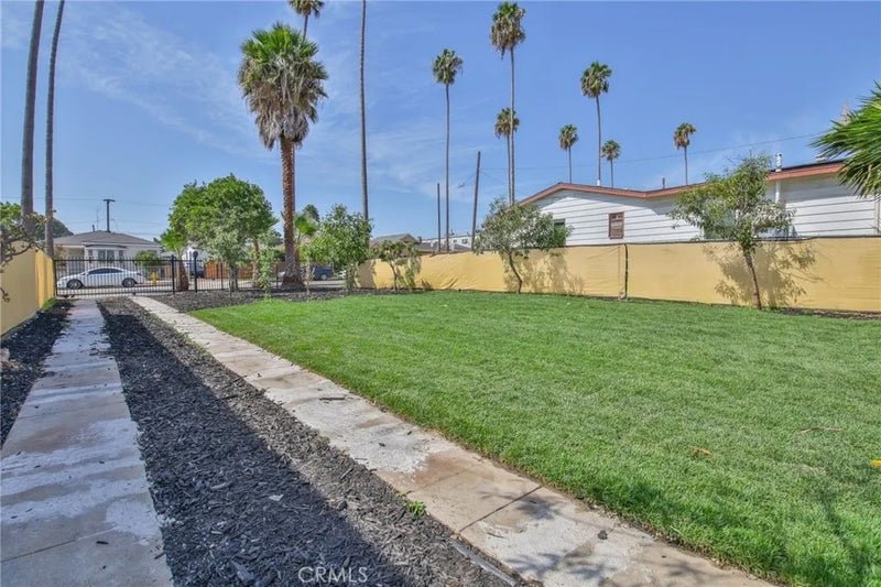 1433 W 96th