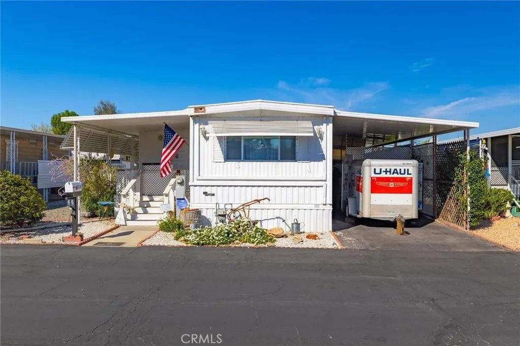 Photo of 43531 E Acacia Ave #66, Hemet, CA 92544 (MLS # SW26063650)