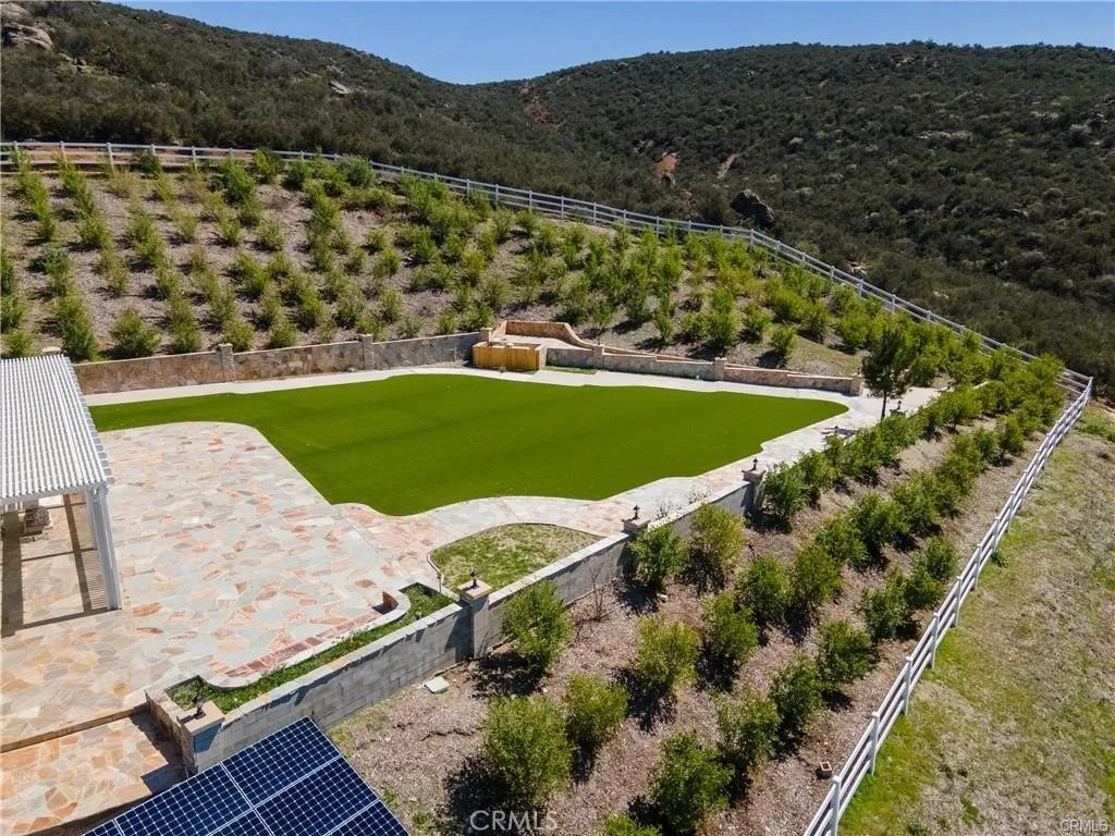 20245 Paseo Montana