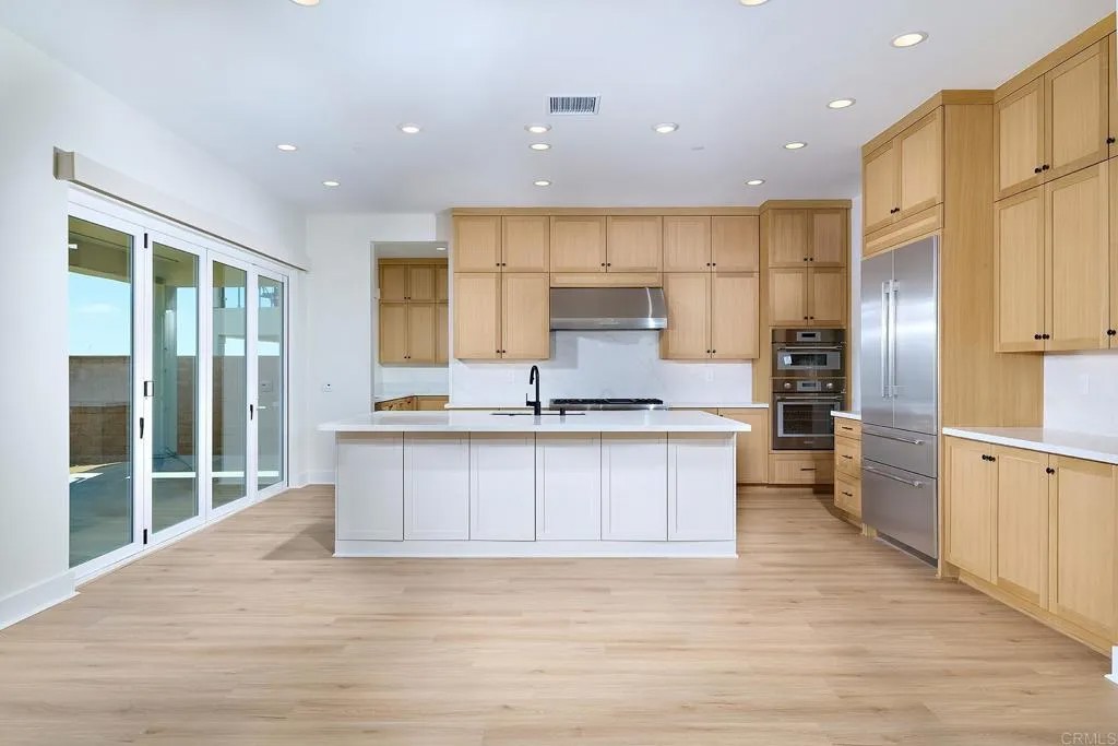 2045 Verne View