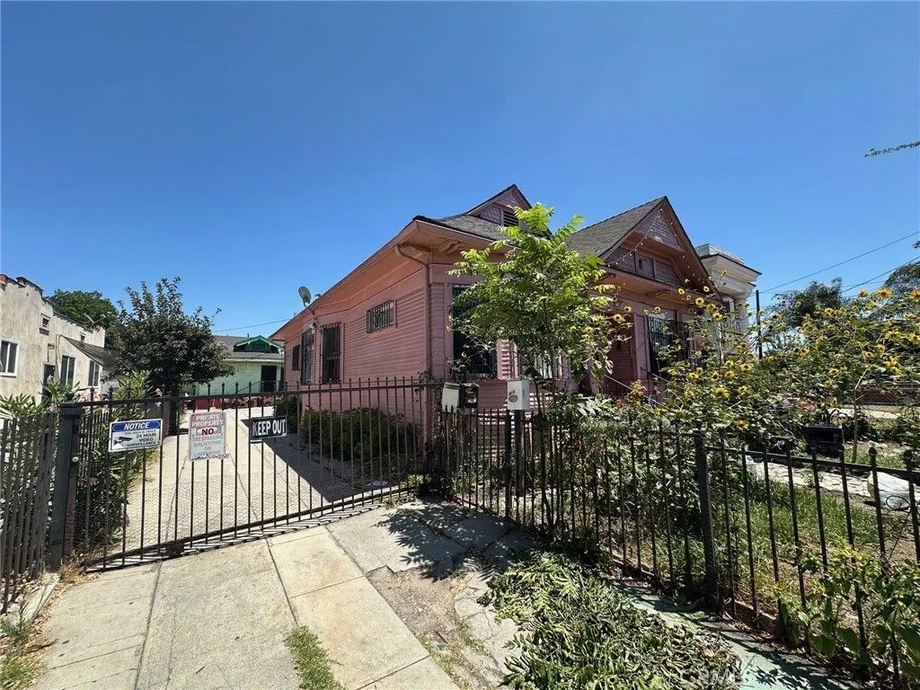 Photo of 4618 Wall, Los Angeles, CA 90011 (MLS # CV26016871)