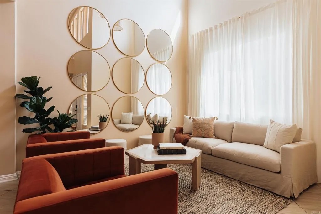 10517 W Corte Jardin Del Mar