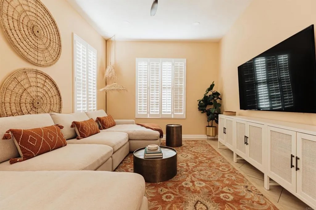 10517 W Corte Jardin Del Mar