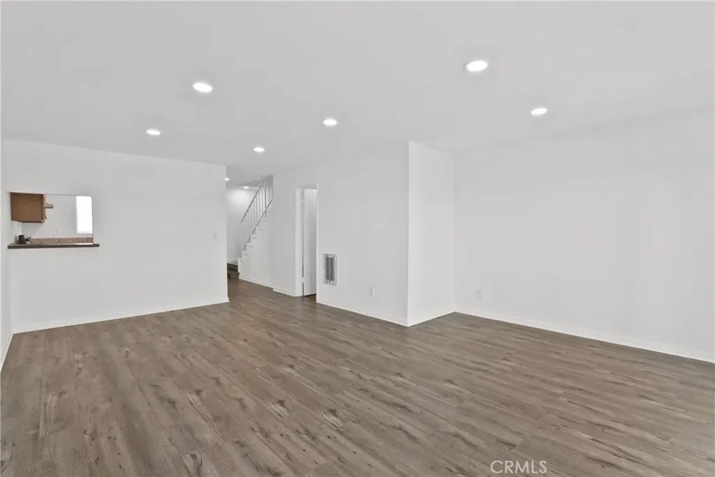 730 N Eucalyptus Ave 25