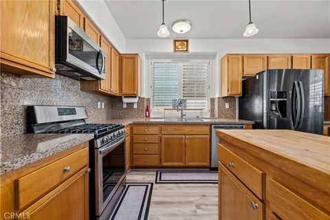 Tiny photo for 39823 Hillsboro Circle, Murrieta, CA 92562 (MLS # ND25251171)