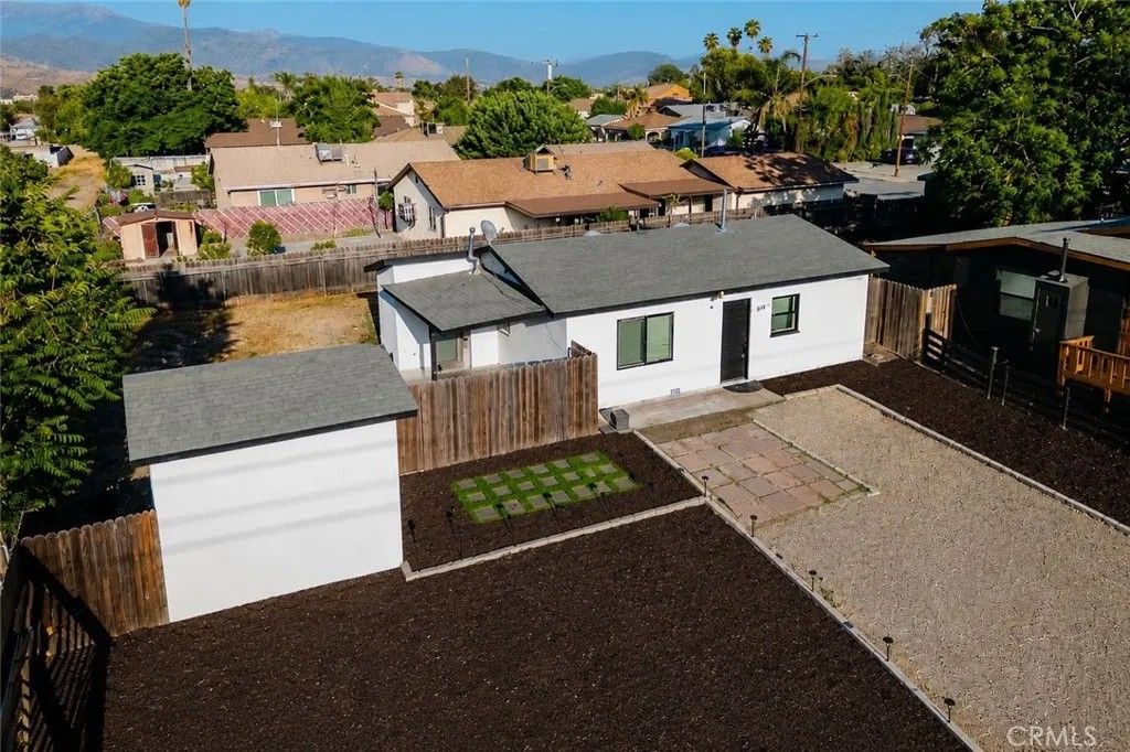 Photo of 165 N Alessandro Avenue, San Jacinto, CA 92583 (MLS # CV26107054)