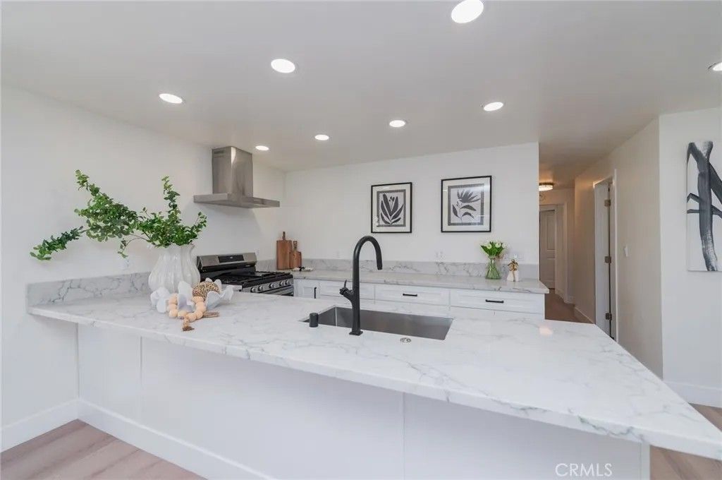 Photo of 920 W Balboa Blvd, Newport Beach, CA 92661 (MLS # NP26064179)